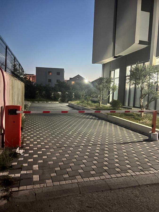 Atrium Apartment Tirana Bagian luar foto